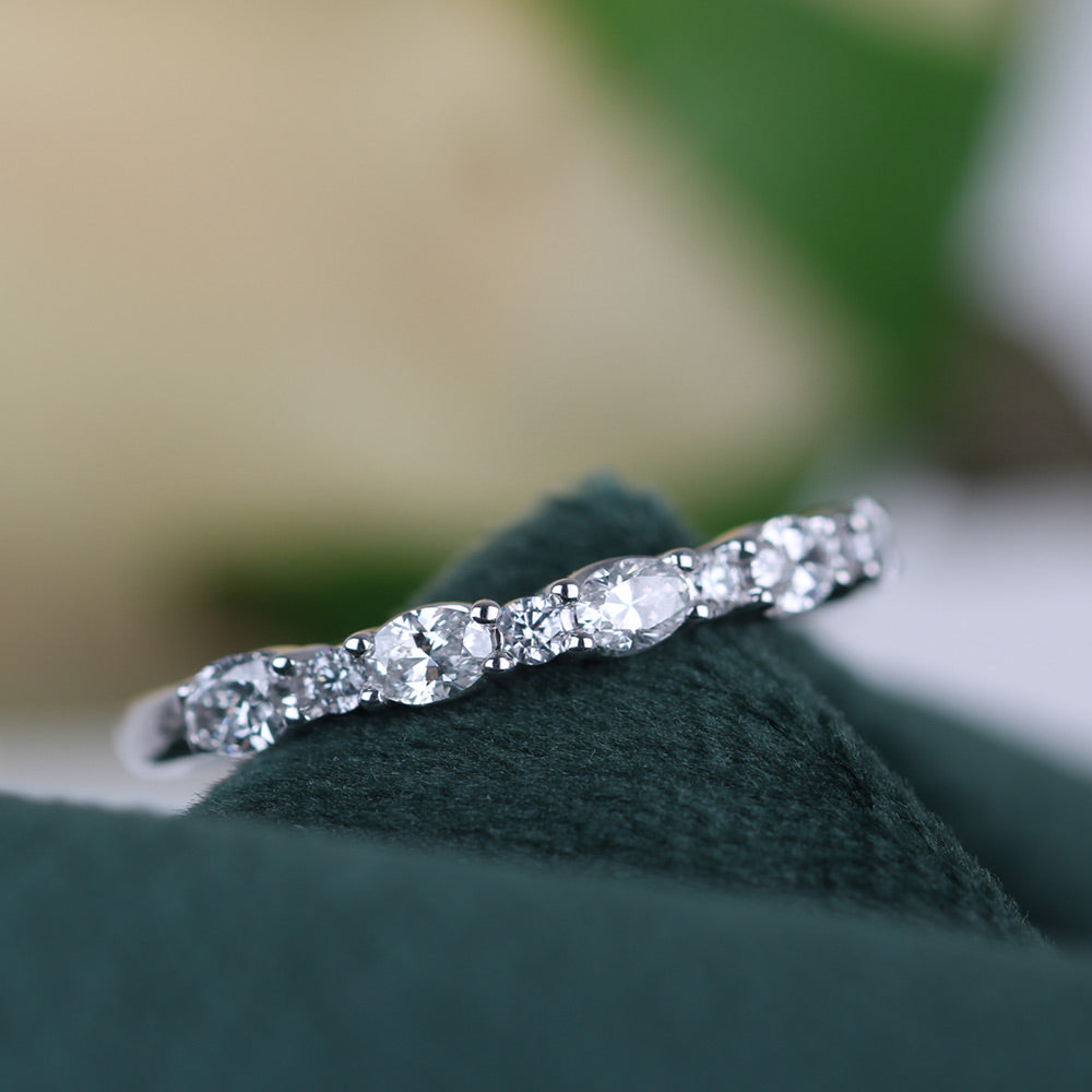 Oval & Round Cut Multi Stone Diamond Ring