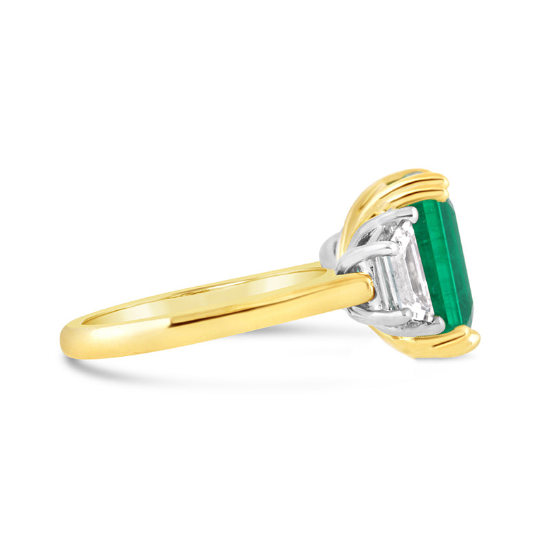 Beryl Emerald & Trapezoid Cut Diamond Three Stone Ring