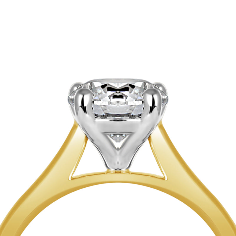Round Brilliant 4 Claw Solitaire Engagement Ring 2.72ct
