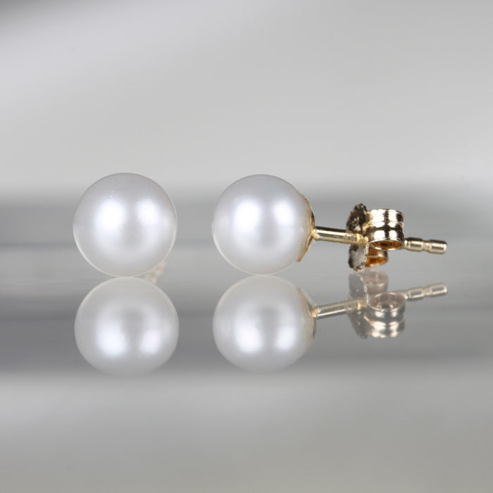 Freshwater Pearl Stud Earrings 8-8.5mm