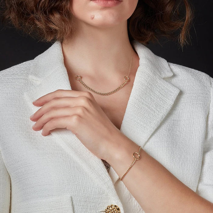 Circle & Curb Chain Necklace