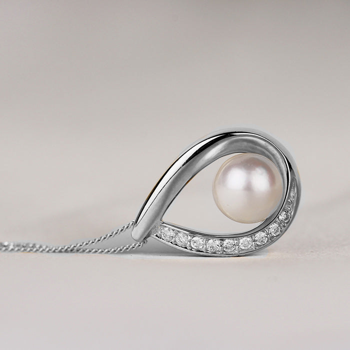 Diamond & Freshwater Pearl Pendant