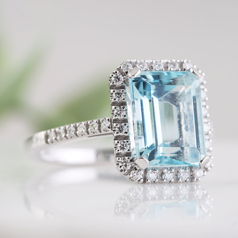 Beryl Aquamarine & Diamond Halo Ring 3.19ct
