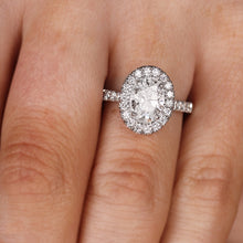 Load image into Gallery viewer, Oval Halo Engagment Ring 1.50ct
