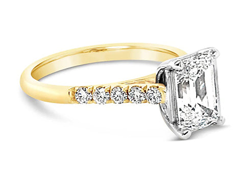 Best wedding rings for emerald cut engagement rings
