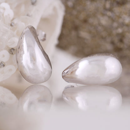 Bulbous Teardrop Earrings 20x9mm