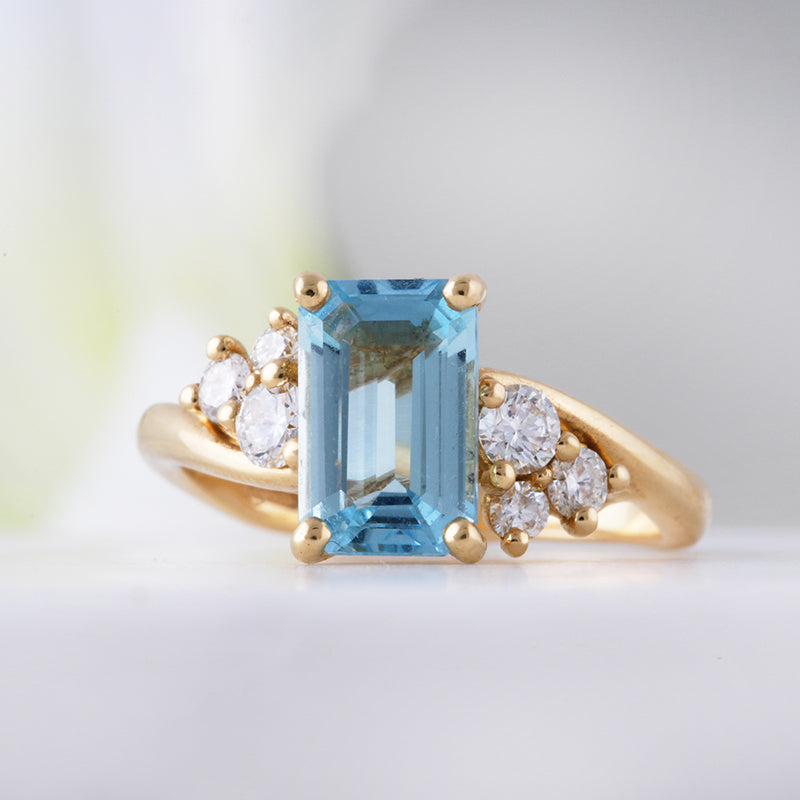 Beryl Aquamarine &amp; Diamond Ring