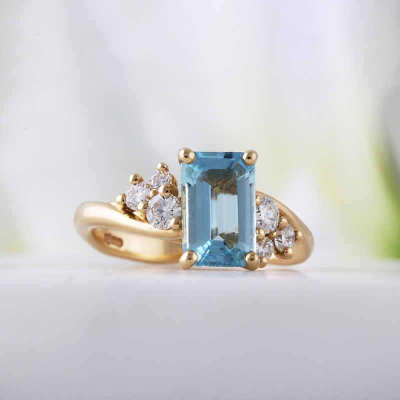 Beryl Aquamarine &amp; Diamond Ring