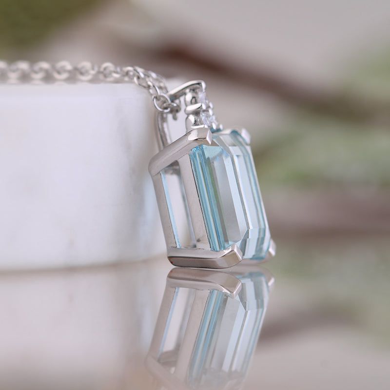 Octagon Aquamarine &amp; Diamond Pendant