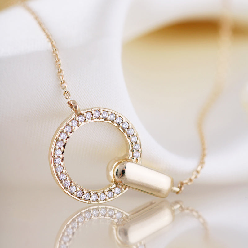 Oval &amp; Round Diamond Link Necklace