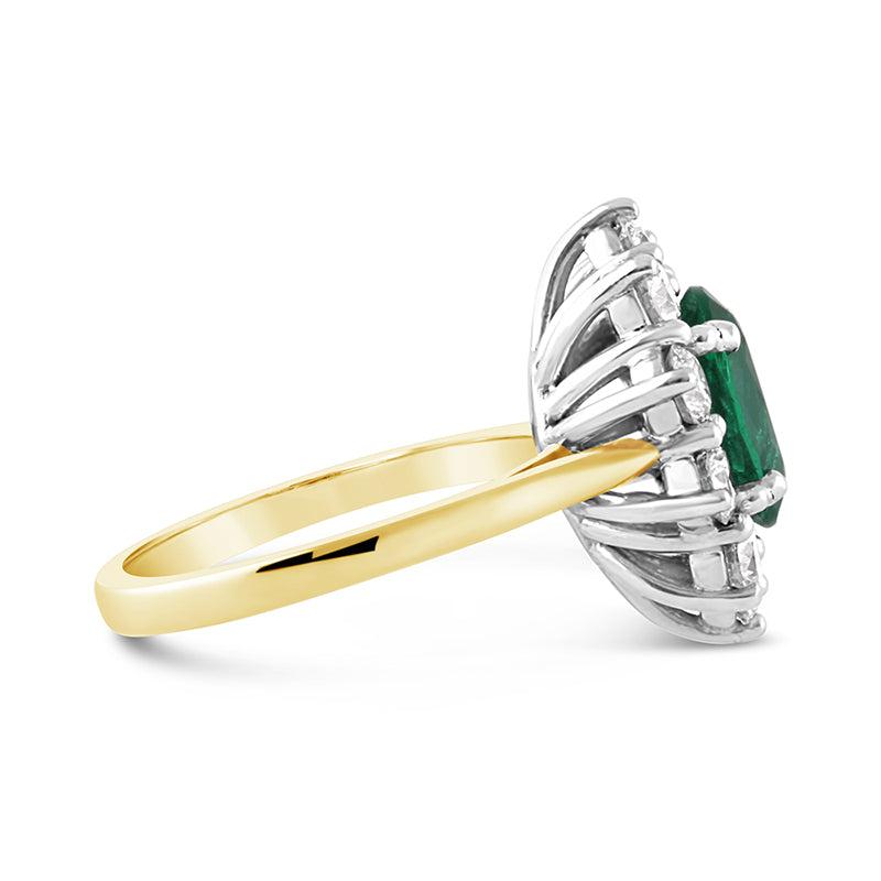 Oval Cut Emerald &amp; Diamond Cluster Ring