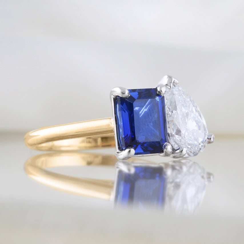 Sapphire &amp; Diamond Toi Et Moi Ring