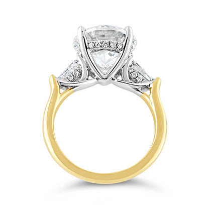 Round Brilliant &amp; Tapered Baguette Three Stone Ring 5.50ct