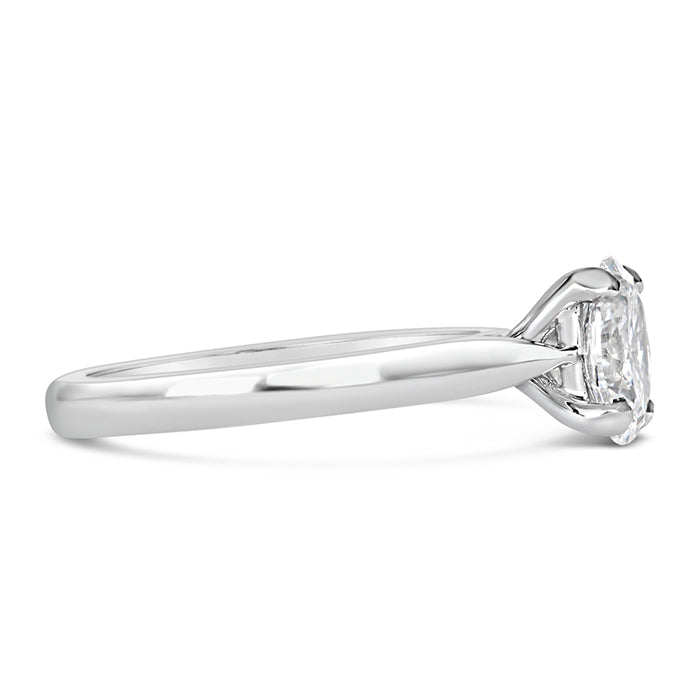 Oval Diamond Solitaire Engagemrnt Ring 1.09ct