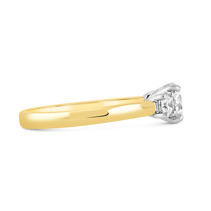 Round Brilliant Three Stone Engagement Ring 1.41ct