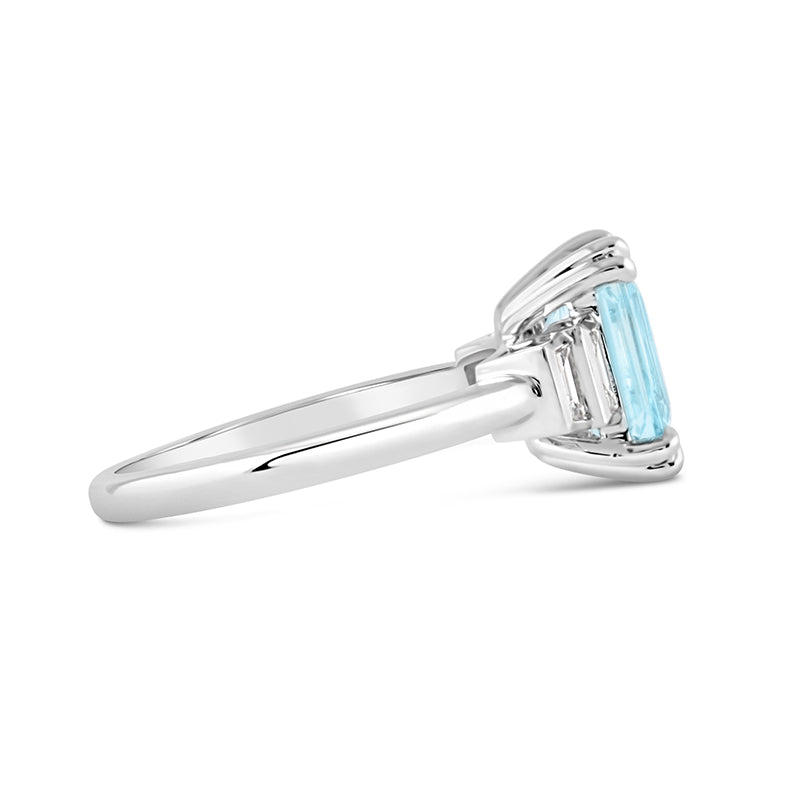 Emerald Cut Aquamarine &amp; Diamond Three Stone Ring 2.07ct
