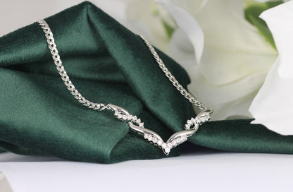 Rocks Twisted Wishbone Diamond Necklace