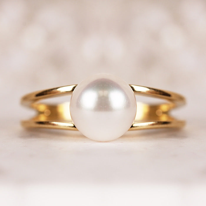 Pearl &amp; Split Band Ring