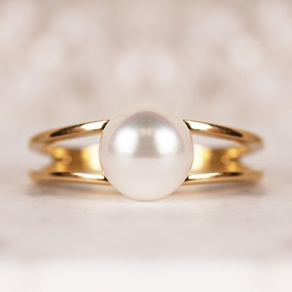 Pearl &amp; Split Band Ring