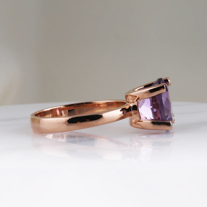 Oval Amethyst &amp; Diamond Ring