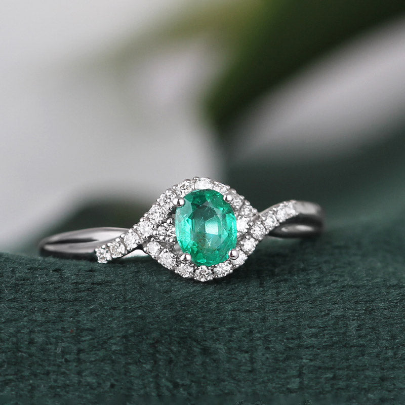 Rocks Emerald &amp; Diamond Twist Ring