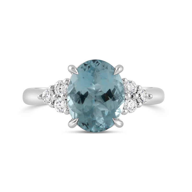 Oval Aquamarine &amp; Diamond Ring