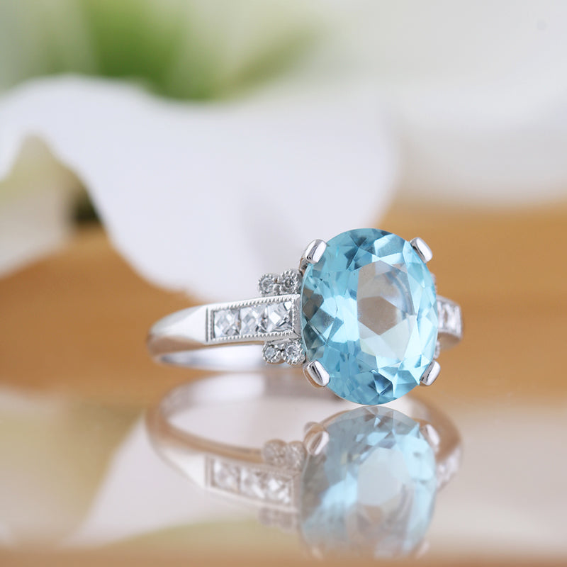 Oval Aquamarine &amp; Diamond Vintage Ring