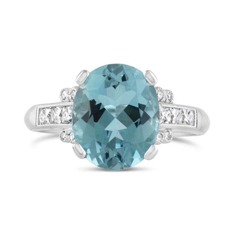 Oval Aquamarine &amp; Diamond Vintage Ring