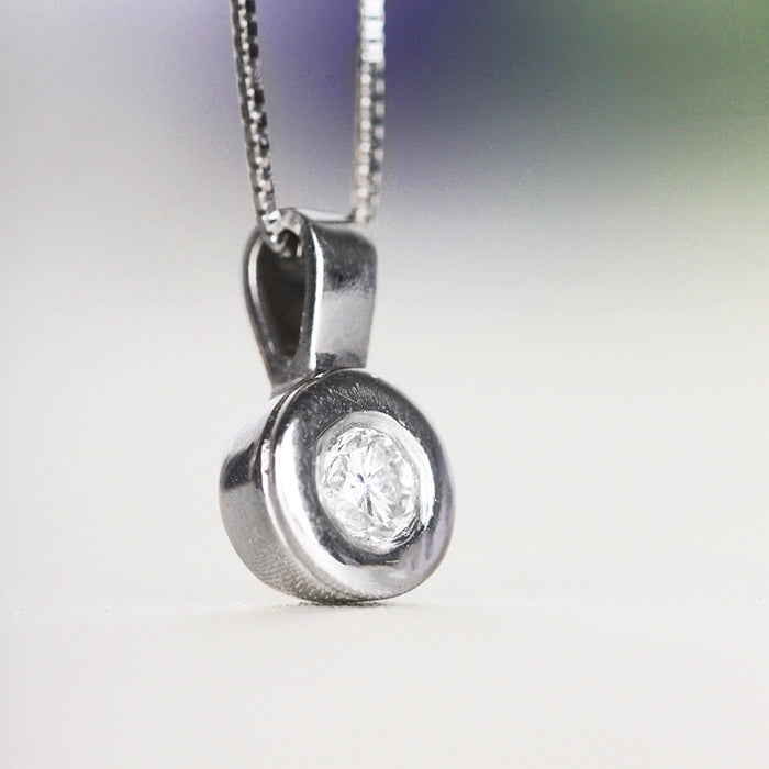 Rocks Diamond Solitire Pendant