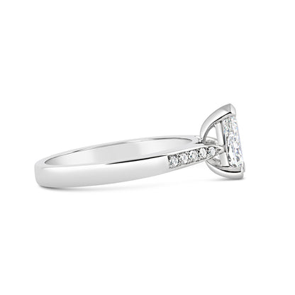 Pear Cut Solitaire Diamond Set Shoulders 0.85ct