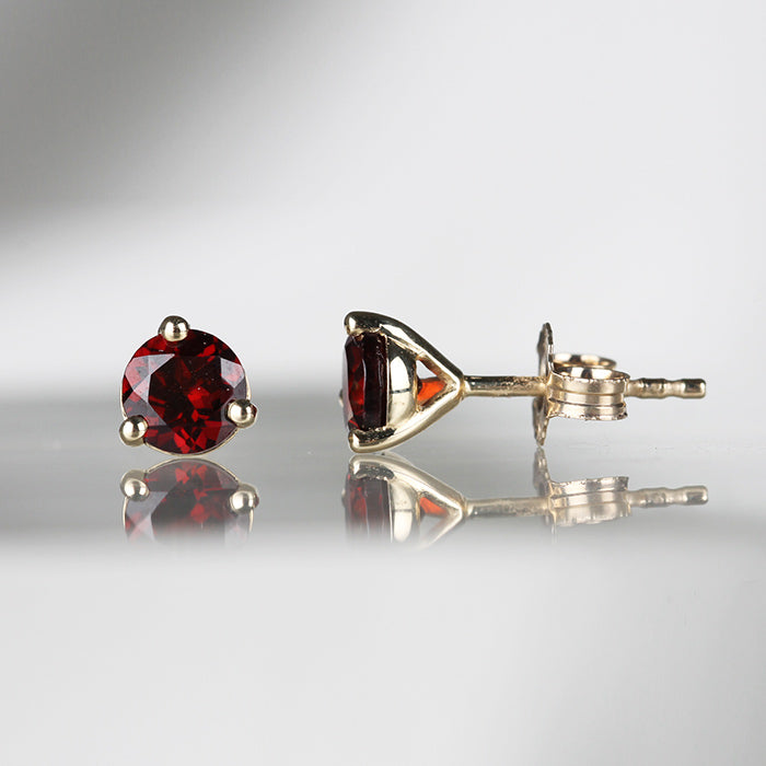 Rocks Garnet Solitaire Stud Earrings