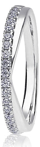 ROUND BRILLIANT CUT V-SHAPED FRENCH PAVE - 0.20ct